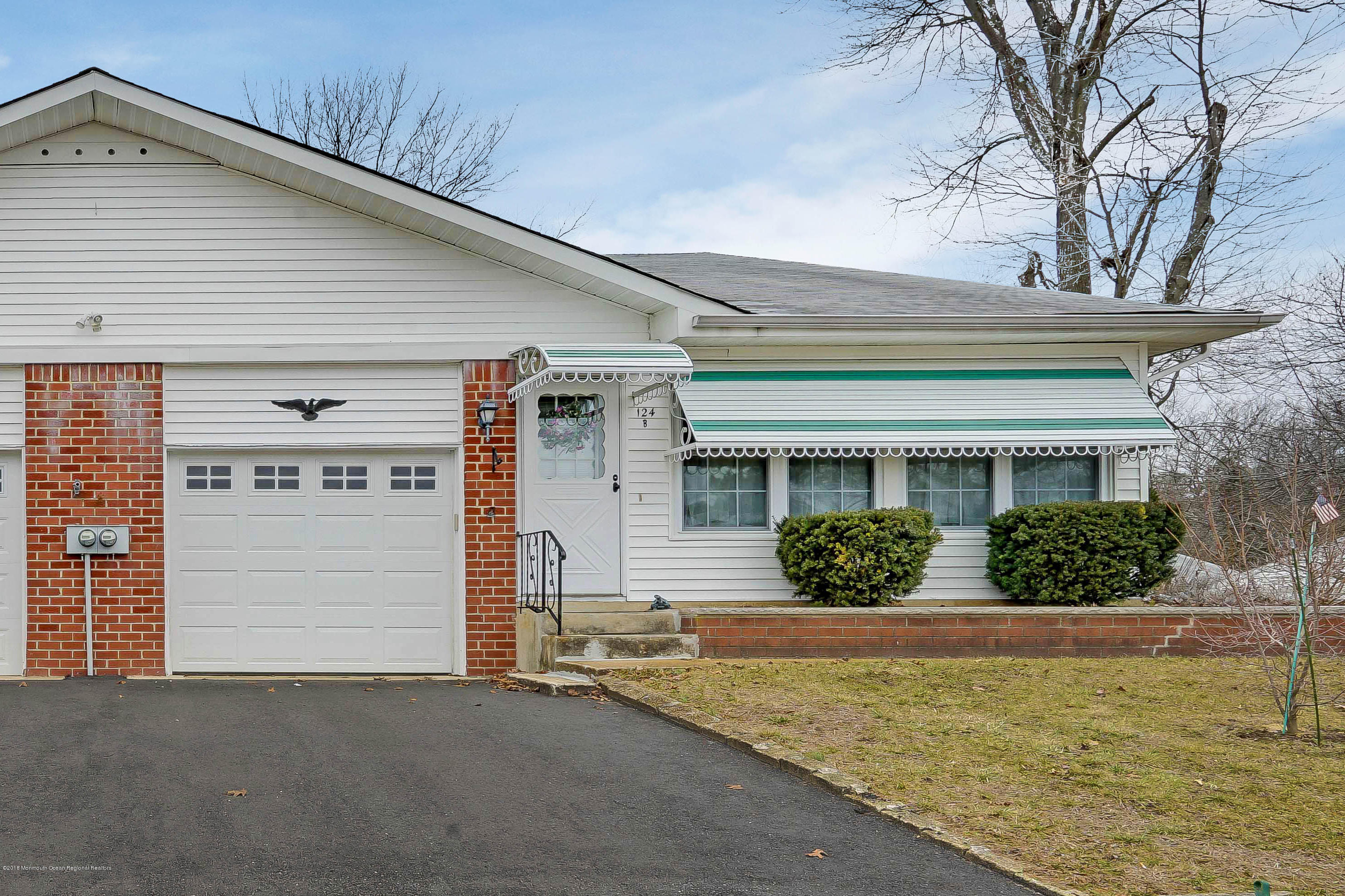 124 Tulip Court, Unit B Whiting, NJ 08759 - Photo 1 of 30 124 Tulip Ct Manchester-print-001-1-Fron