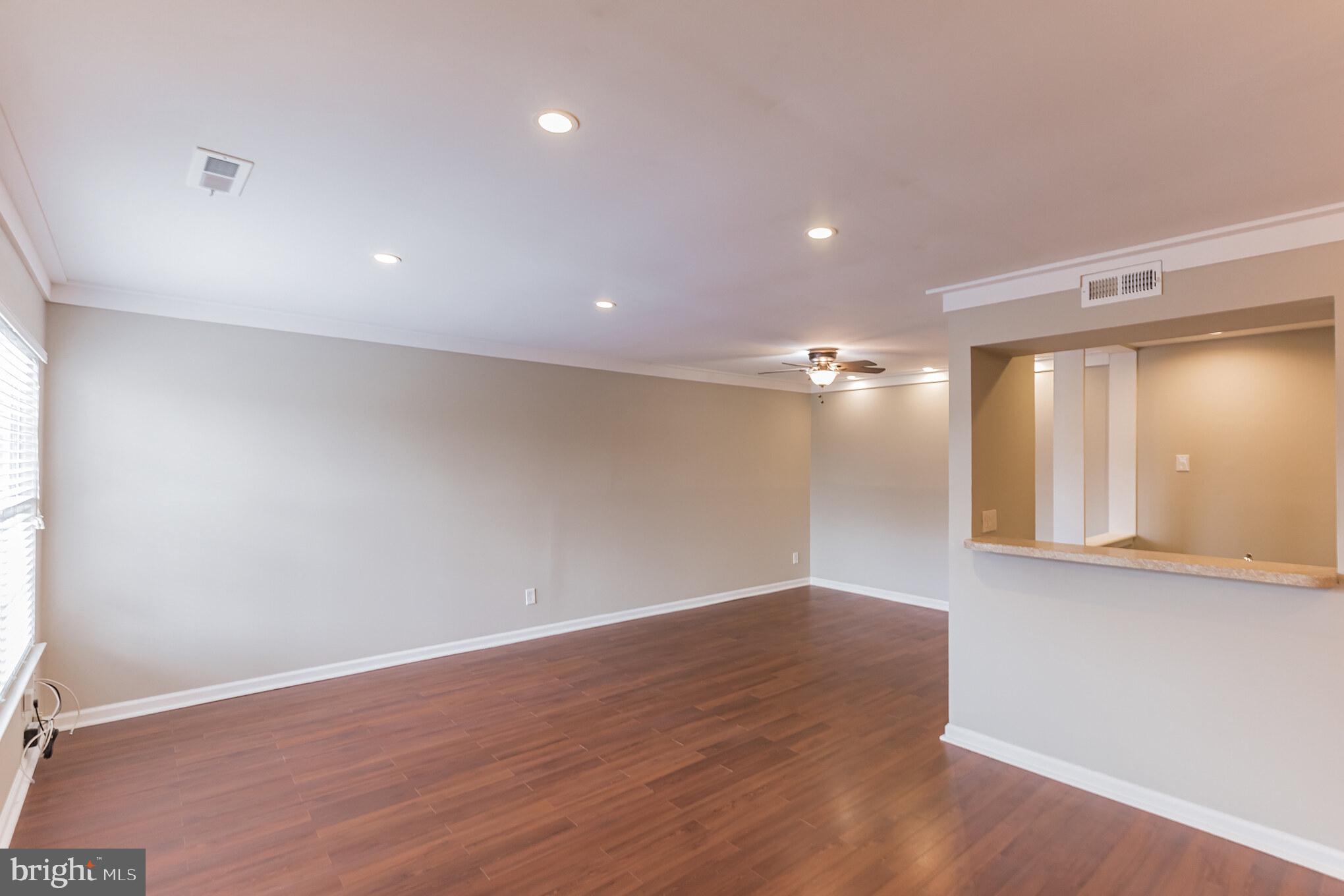 85 Whetstone Road Horsham, PA 19044 - Photo 9 of 30 Living/Dining Area