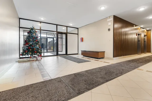 $109,000 | 2921 South Michigan Avenue, Unit 308, Chicago, IL 60616