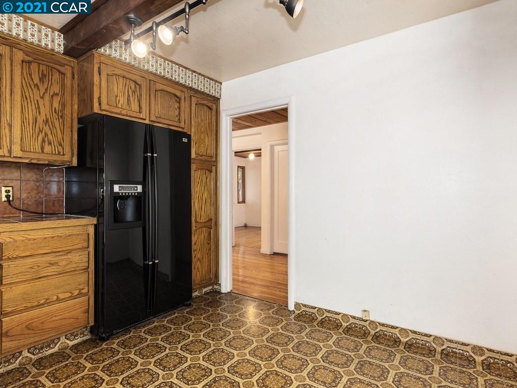 919 Janet Lane Lafayette, CA 94549 - Photo 16 of 31 a view of walk in closet with wooden floor