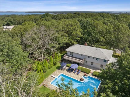 $1,895,000 | 59 Highview Drive, Sag Harbor, NY 11963