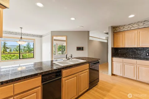 $1,100,000 | 11599 Coronado Drive, Anacortes, WA 98221