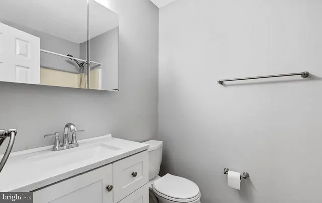 $2,350 | 3629 10th Street, North Beach, MD 20714