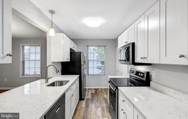 $2,350 | 3629 10th Street, North Beach, MD 20714