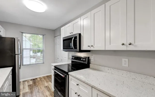 $2,350 | 3629 10th Street, North Beach, MD 20714