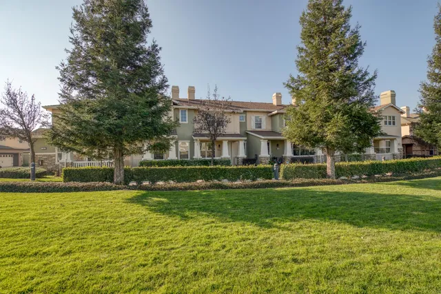 $359,000 | 588 Cutting Horse Drive, Unit 164, Oakdale, CA 95361