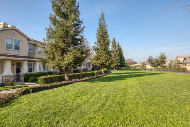 $359,000 | 588 Cutting Horse Drive, Unit 164, Oakdale, CA 95361