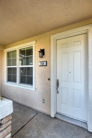$359,000 | 588 Cutting Horse Drive, Unit 164, Oakdale, CA 95361