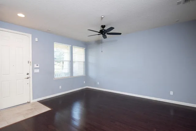 $359,000 | 588 Cutting Horse Drive, Unit 164, Oakdale, CA 95361