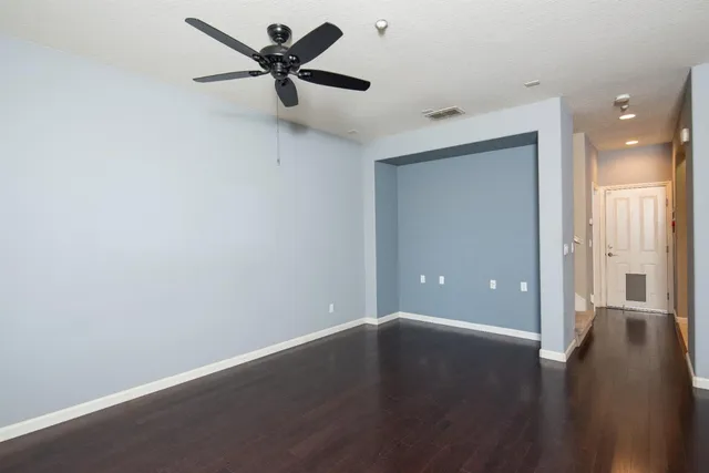 $359,000 | 588 Cutting Horse Drive, Unit 164, Oakdale, CA 95361