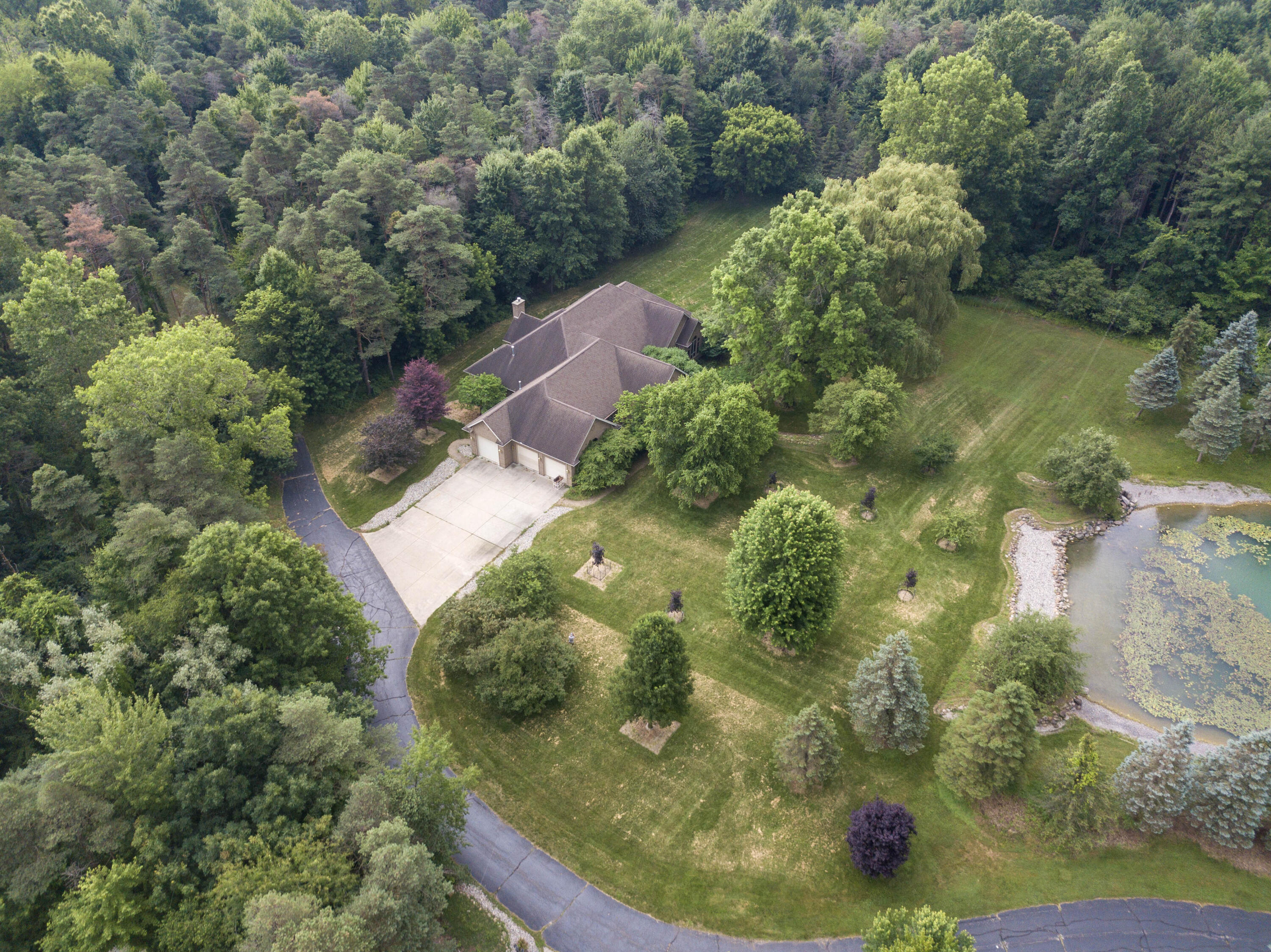 2315 Weigl Road Saginaw, MI 48609 - Photo 6 of 154 DJI_0327 copy