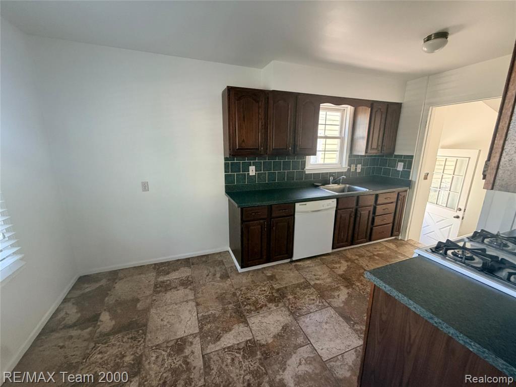 3418 Harding Street Dearborn, MI 48124 - Photo 8 of 12