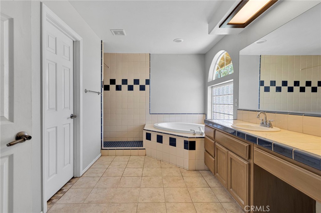 1220 Hollister Road Pinon Hills, CA 92372 - Photo 32 of 49