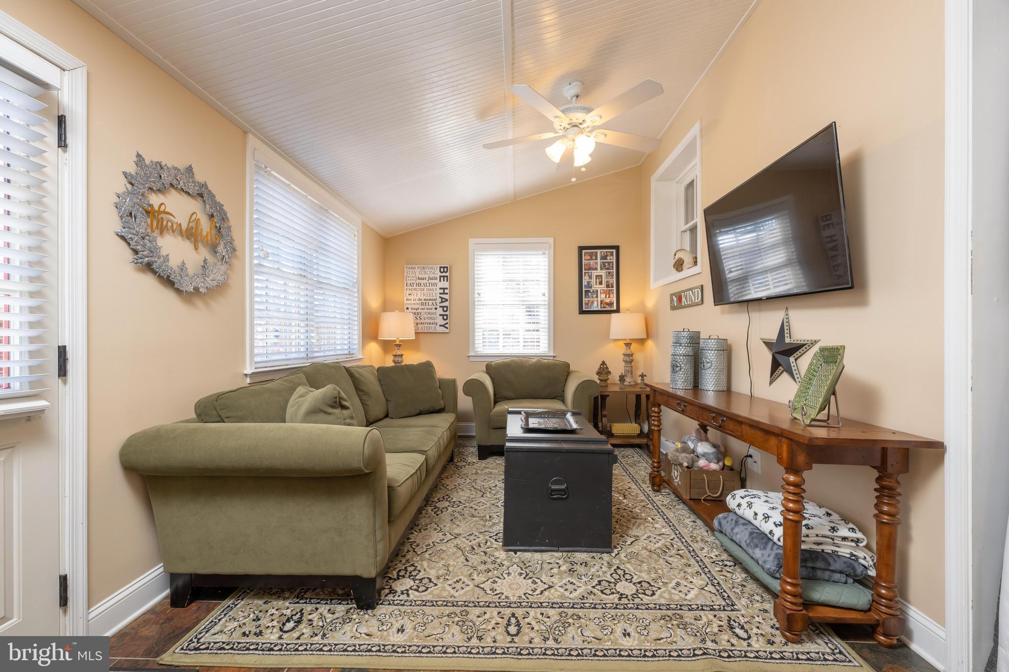 305 Broadmoor Road Baltimore, MD 21212 - Photo 16 of 39 2401