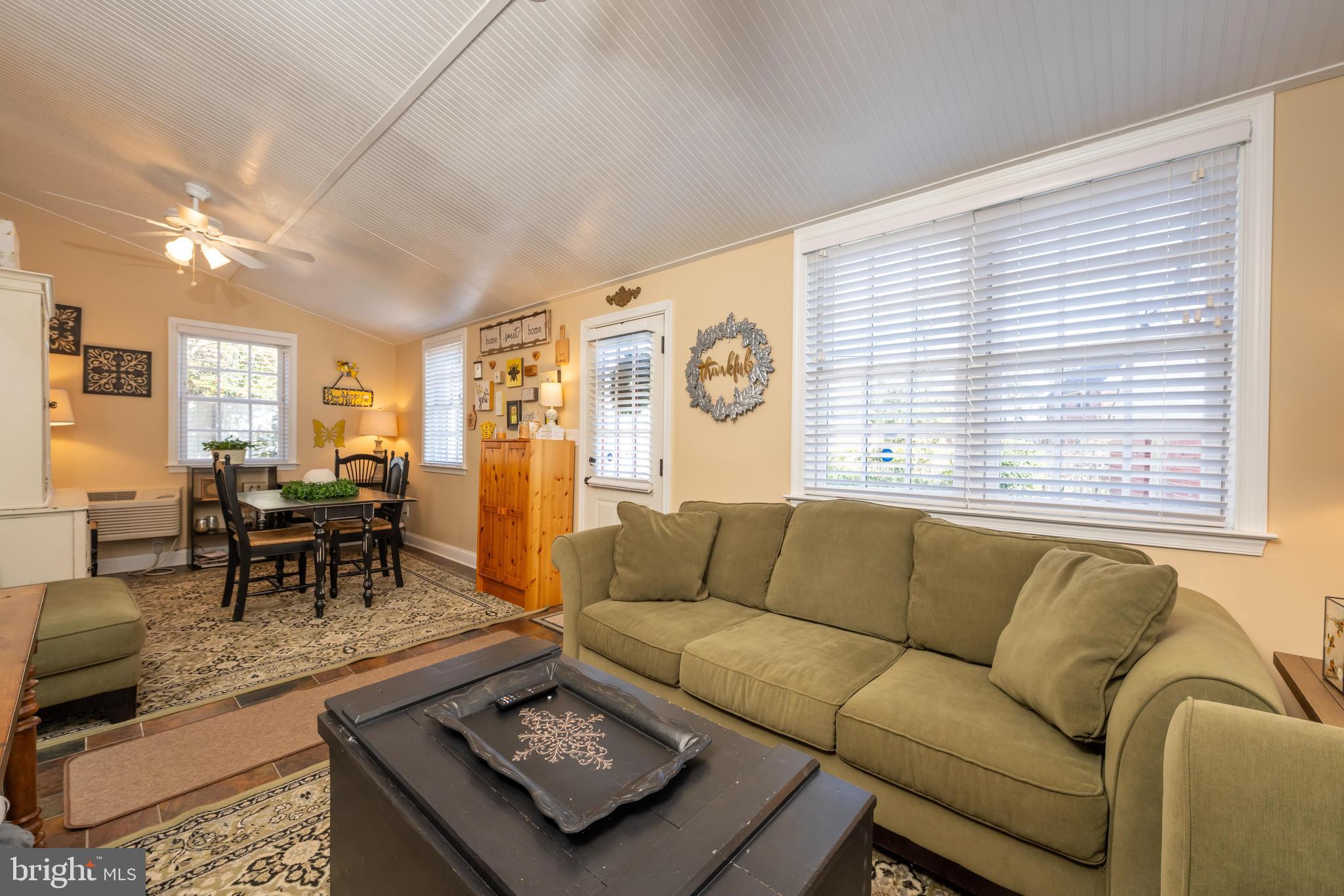 305 Broadmoor Road Baltimore, MD 21212 - Photo 17 of 39 2420