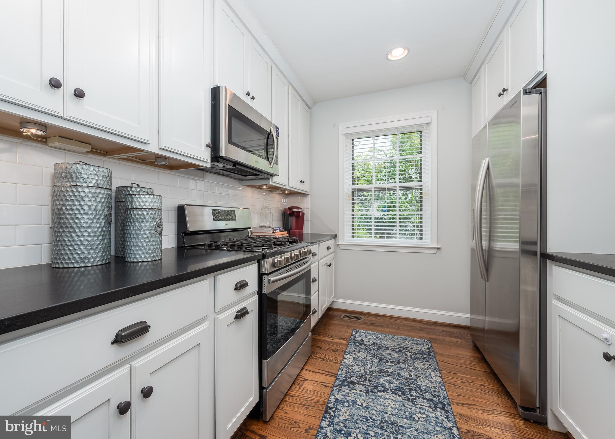 305 Broadmoor Road Baltimore, MD 21212 - Photo 8 of 39