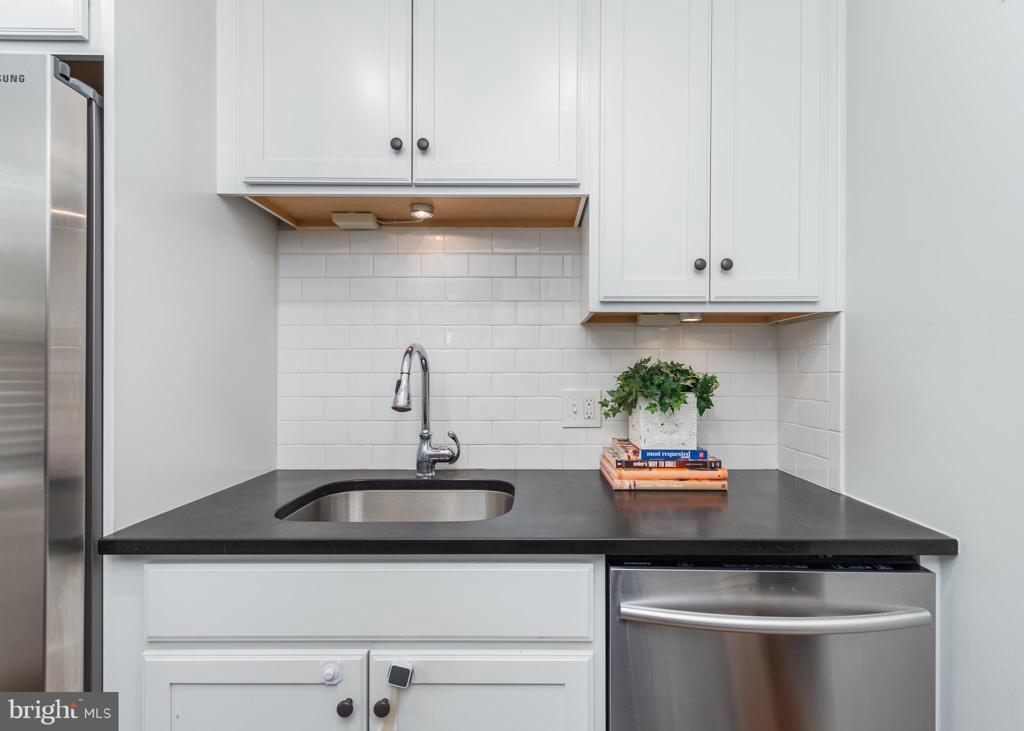305 Broadmoor Road Baltimore, MD 21212 - Photo 9 of 39