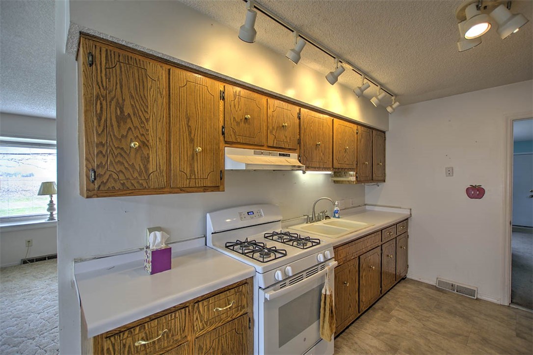 4560 Needle Road Decatur, IL 62526 - Photo 10 of 22 Gallery Image 10