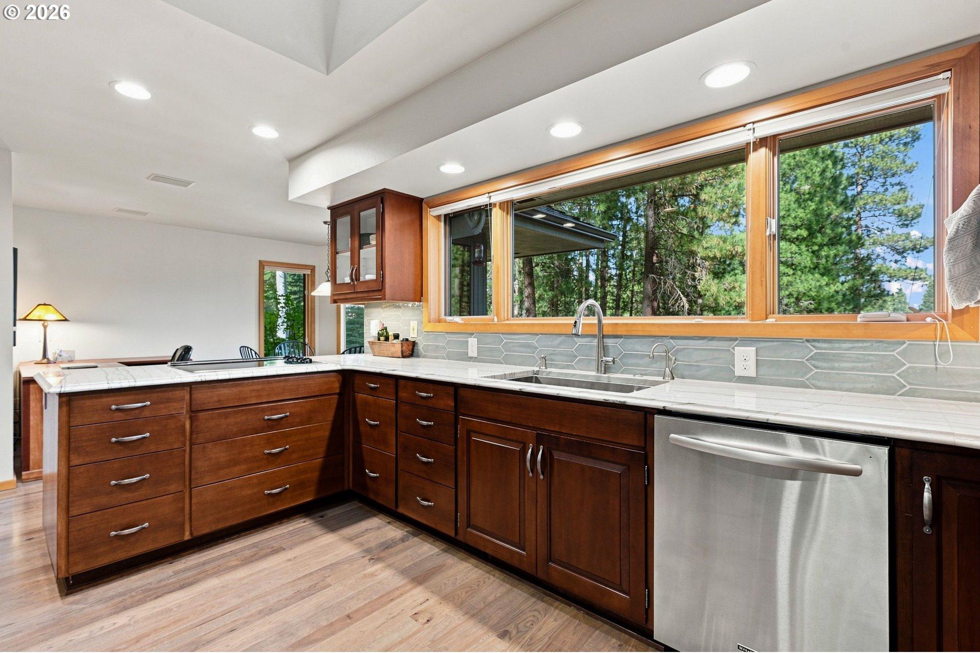 13442 Galium Black Butte Ranch, OR 97759 - Photo 27 of 48 Gallery Image 27