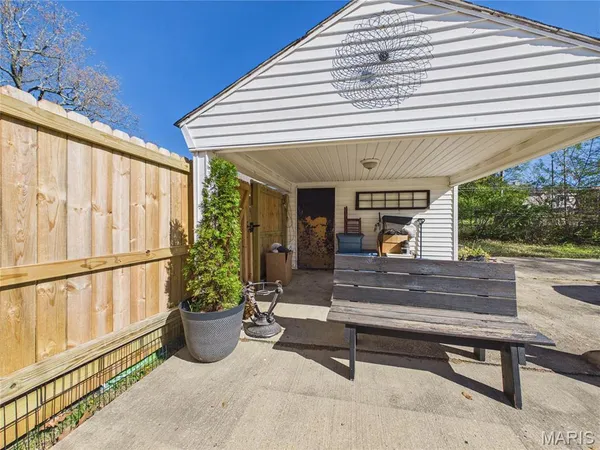 $92,500 | 949 West Harper Street, Poplar Bluff, MO 63901