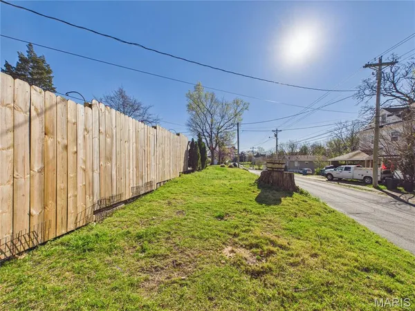 $92,500 | 949 West Harper Street, Poplar Bluff, MO 63901