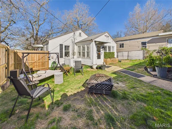 $92,500 | 949 West Harper Street, Poplar Bluff, MO 63901