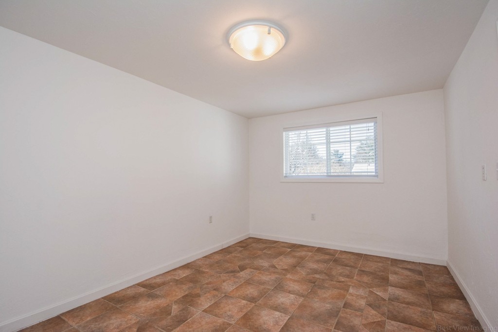 65 Barry Road Worcester, MA 01609 - Photo 9 of 22 Gallery Image 9
