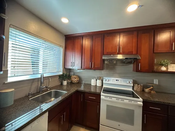 $699,999 | 830 Quince Avenue, Unit 46, Santa Clara, CA 95051