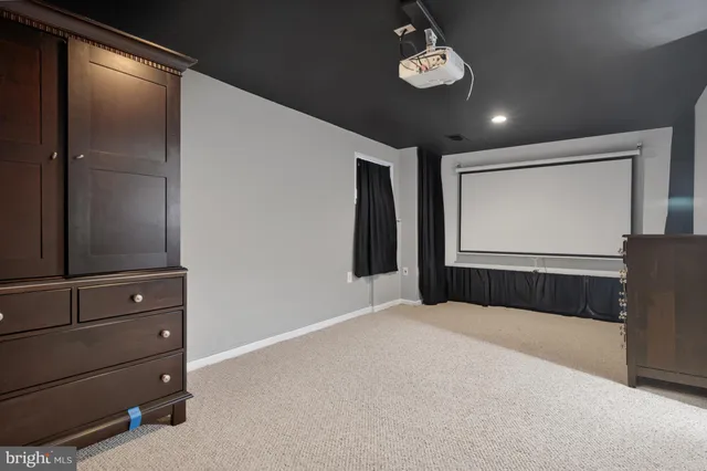 $599,900 | 9909 Lakepointe Drive, Burke, VA 22015