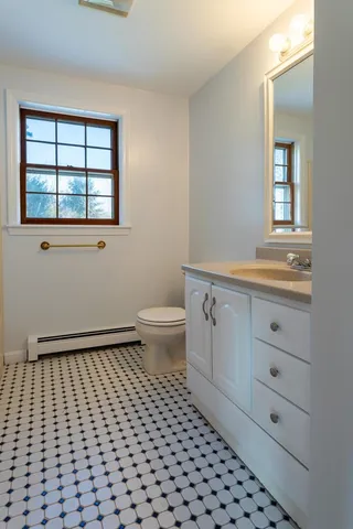 $3,400 | 4 Pheasant Court, York, ME 03909