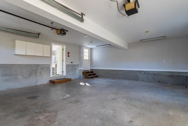 $3,400 | 4 Pheasant Court, York, ME 03909