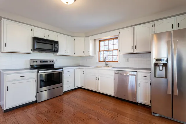 $3,400 | 4 Pheasant Court, York, ME 03909