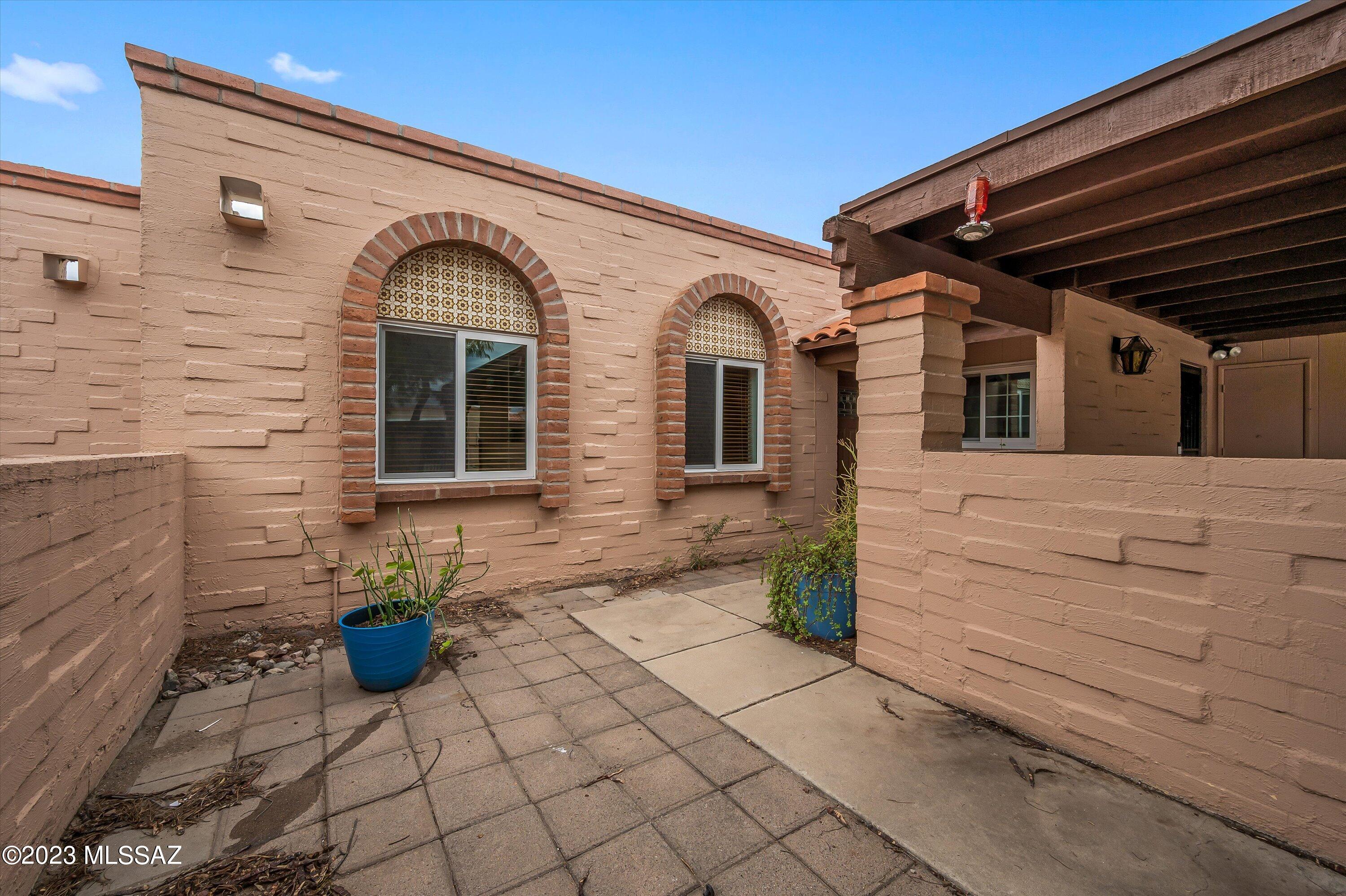 4214 East Blanton Road Tucson, AZ 85712 - Photo 7 of 38 Gallery Image 7