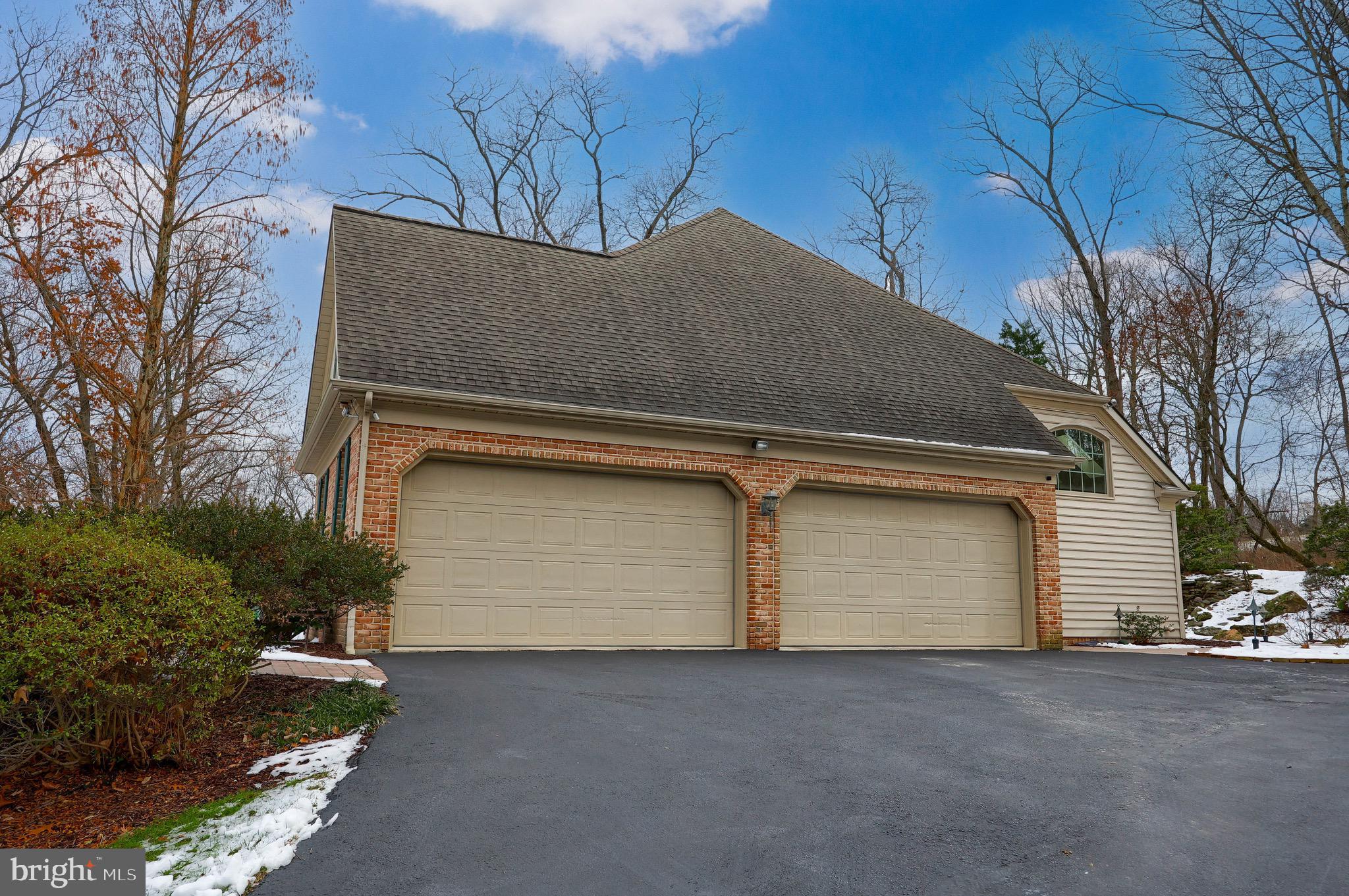 500 Shady Dell Road York, PA 17403 - Photo 3 of 96 Gallery Image 3