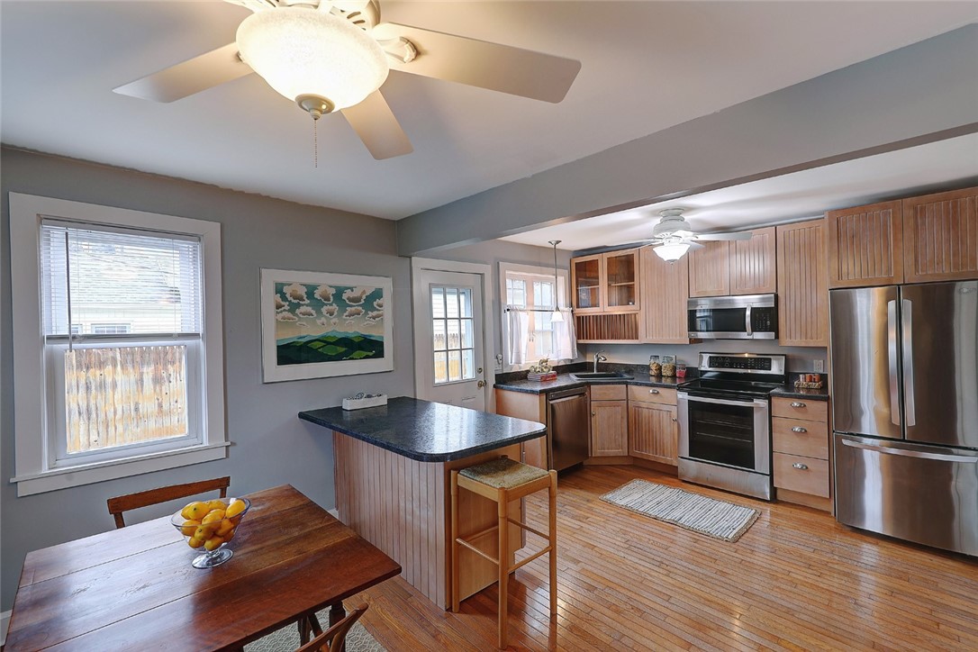 2 Middle Street Barrington, RI 02806 - Photo 13 of 30 Gallery Image 13