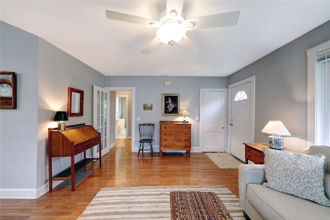 2 Middle Street Barrington, RI 02806 - Photo 7 of 30 Gallery Image 7