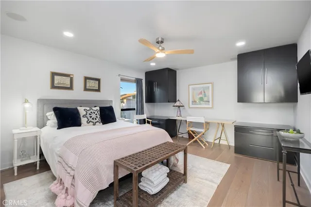 $1,299,000 | 5322 Marina Pacifica Drive, Long Beach, CA 90803