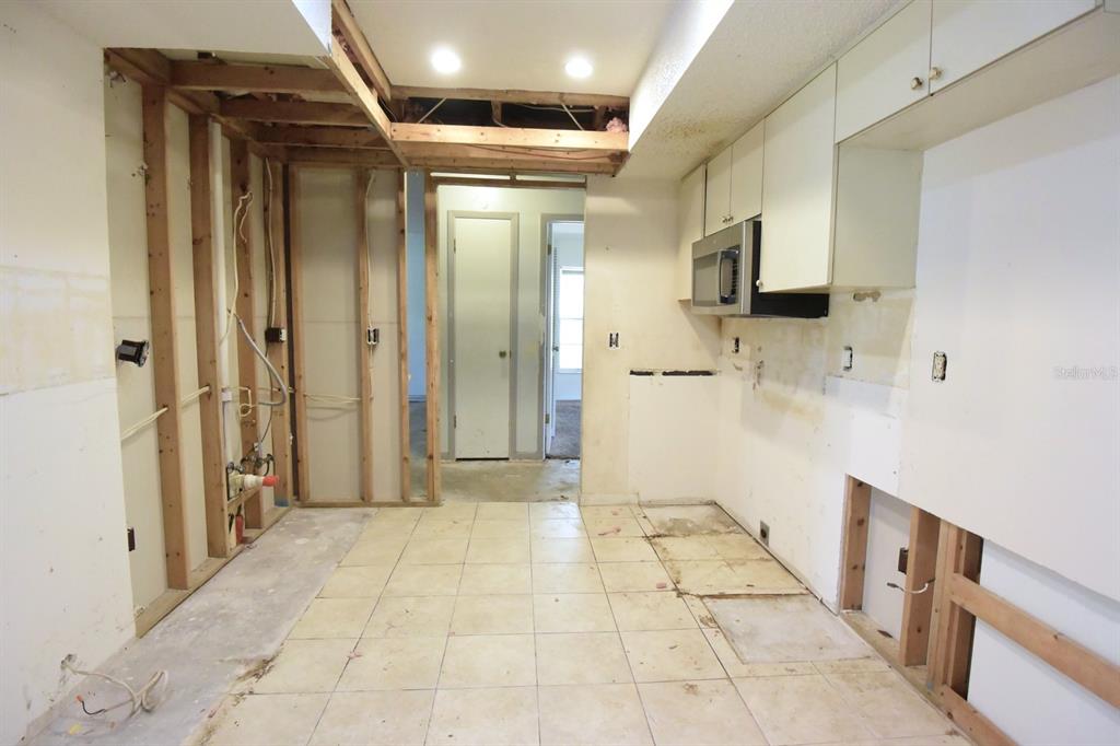 13375 Angler Street Spring Hill, FL 34609 - Photo 8 of 27 Gallery Image 8