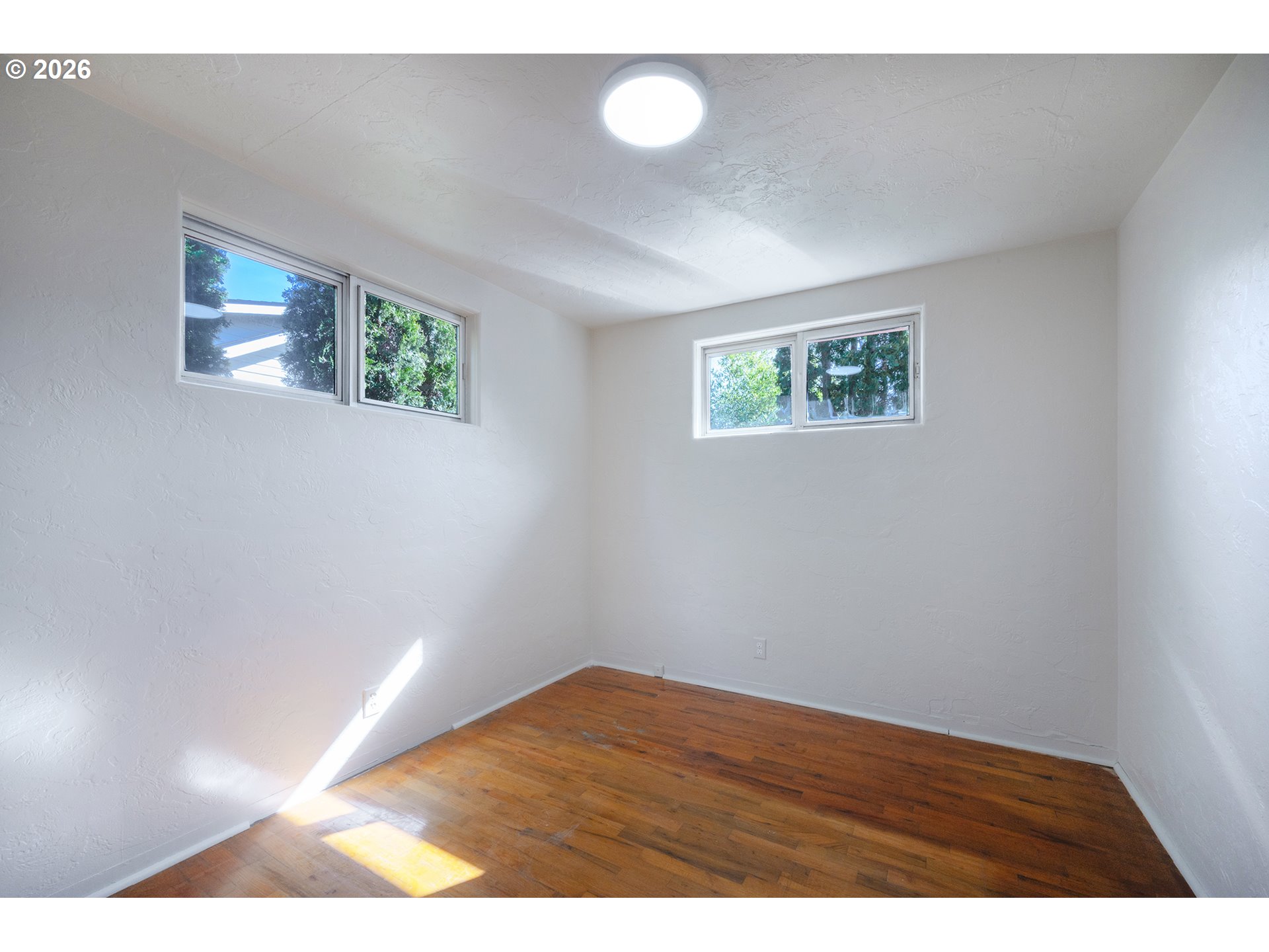 2525 Friendly Street Eugene, OR 97405 - Photo 25 of 48