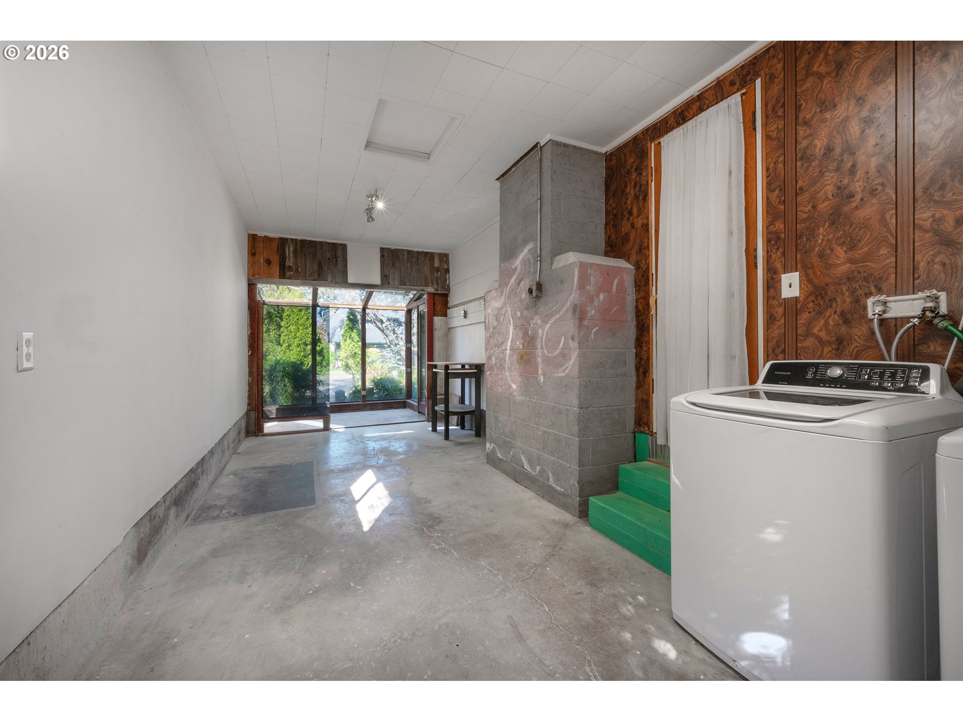 2525 Friendly Street Eugene, OR 97405 - Photo 3 of 48