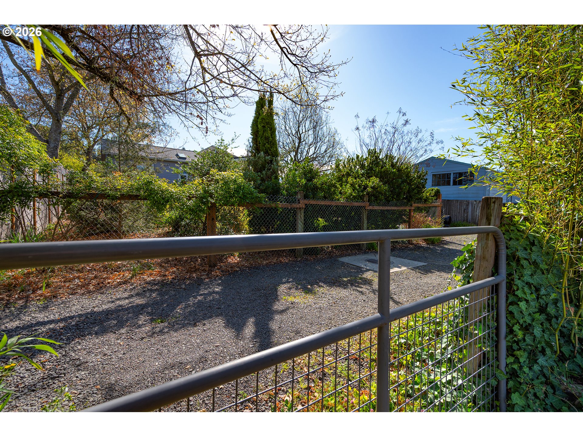 2525 Friendly Street Eugene, OR 97405 - Photo 43 of 48