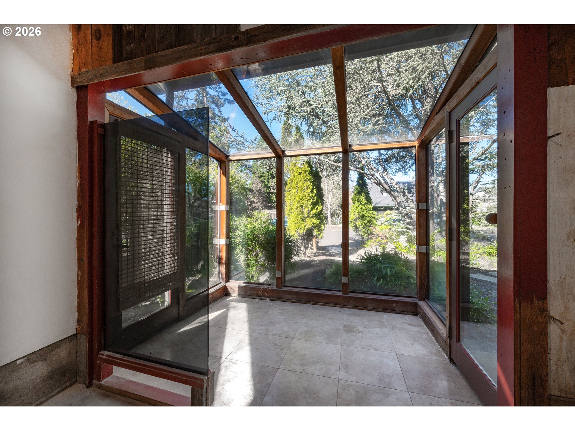 2525 Friendly Street Eugene, OR 97405 - Photo 5 of 48