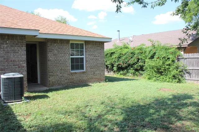 $1,800 | 1459 Yeomans Road, Abilene, TX 79602