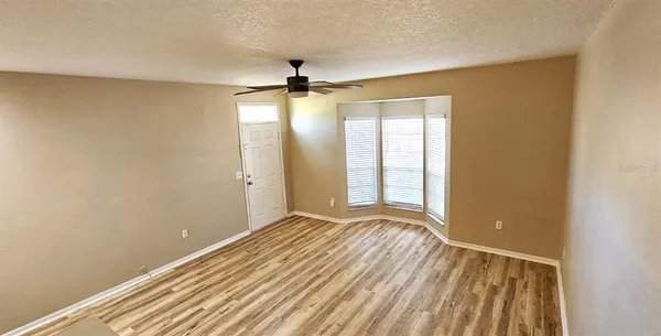 $2,400 | 2700 Penzance Street, Palm Harbor, FL 34684