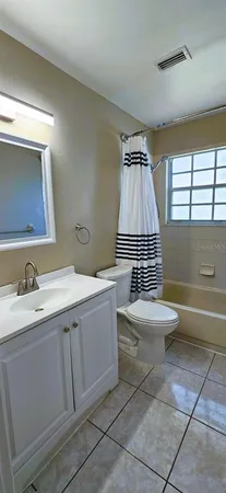$2,400 | 2700 Penzance Street, Palm Harbor, FL 34684
