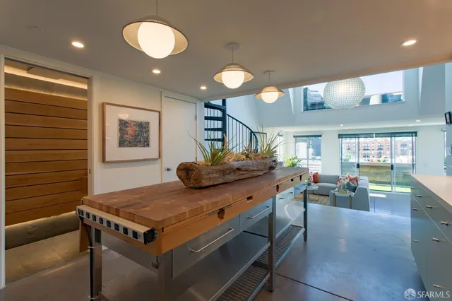 $1,049,000 | 633 Hampshire Street, Unit 5, San Francisco, CA 94110