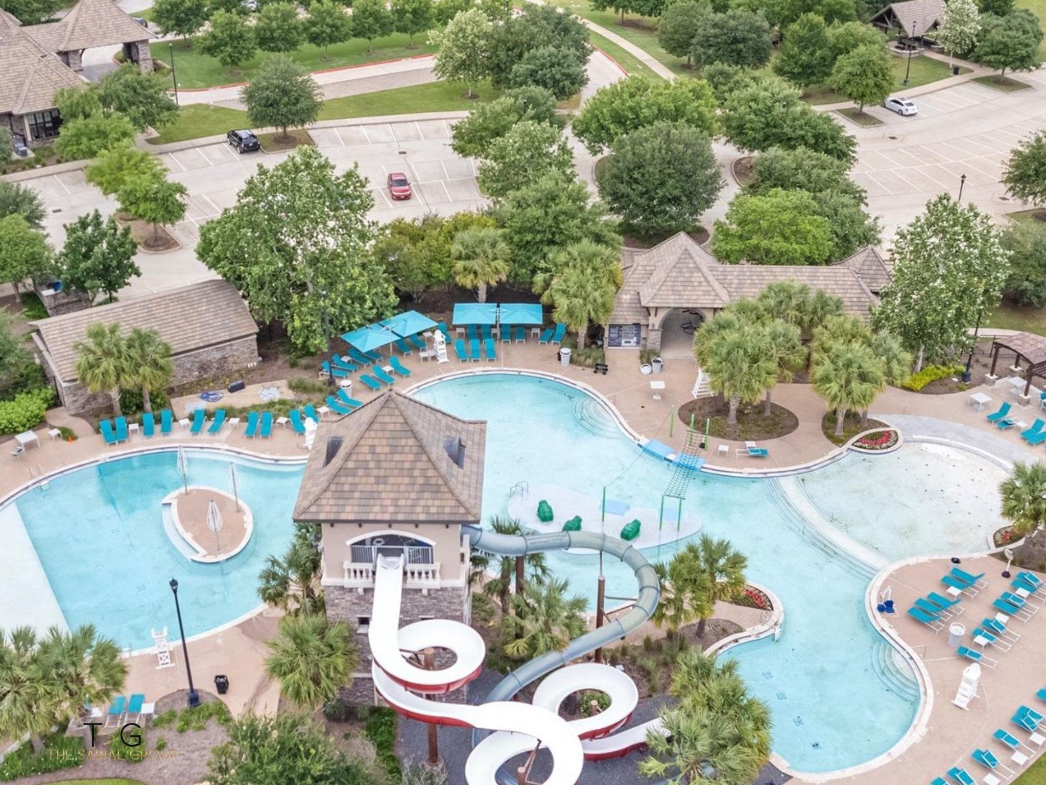 5403 Rouchel Brook Lane Sugar Land, TX 77479 - Photo 38 of 42 Another view of your ultimate staycation!