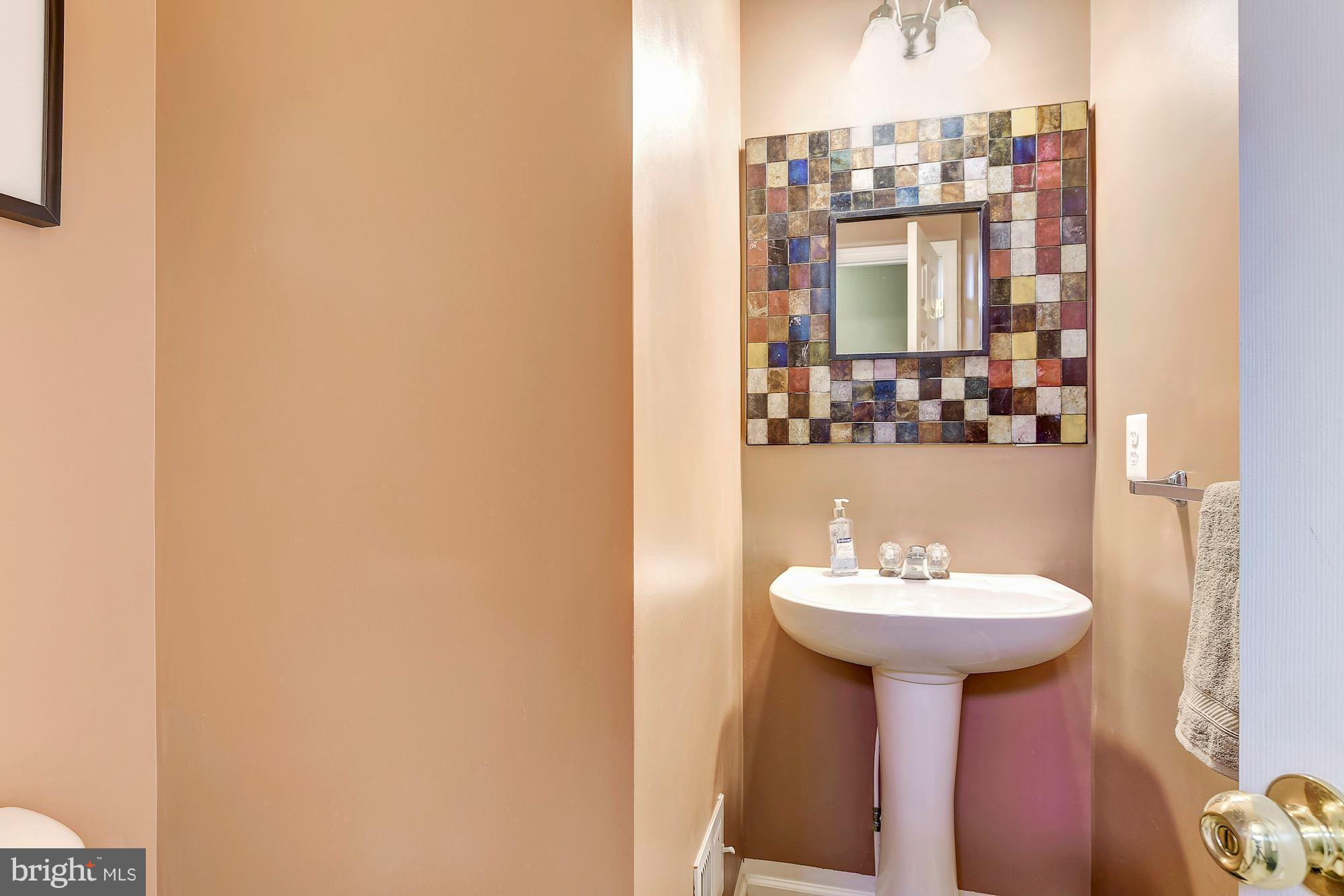 9717 Davison Road Baltimore, MD 21220 - Photo 16 of 30 Powder Room