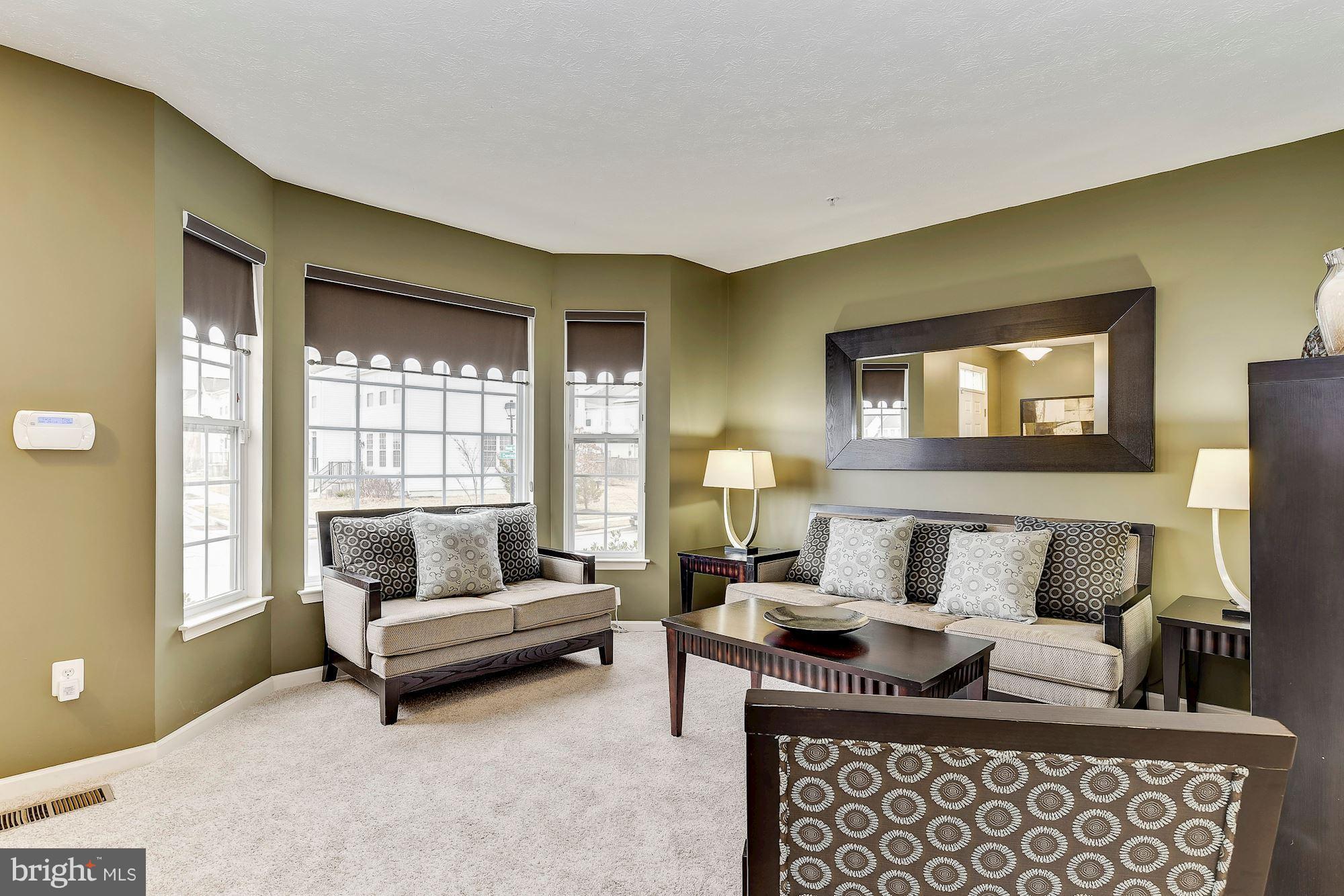 9717 Davison Road Baltimore, MD 21220 - Photo 3 of 30 Living Room