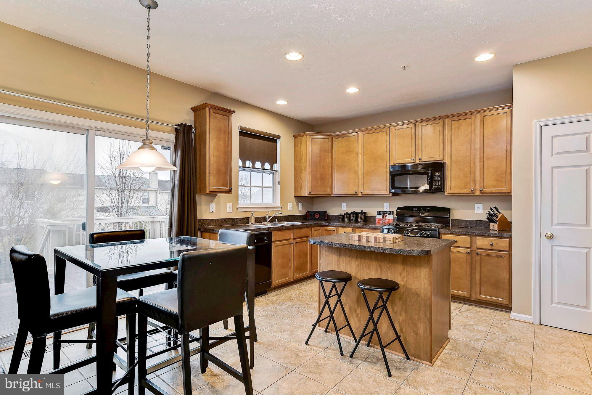 9717 Davison Road Baltimore, MD 21220 - Photo 10 of 30 Kitchen & Breakfast Room